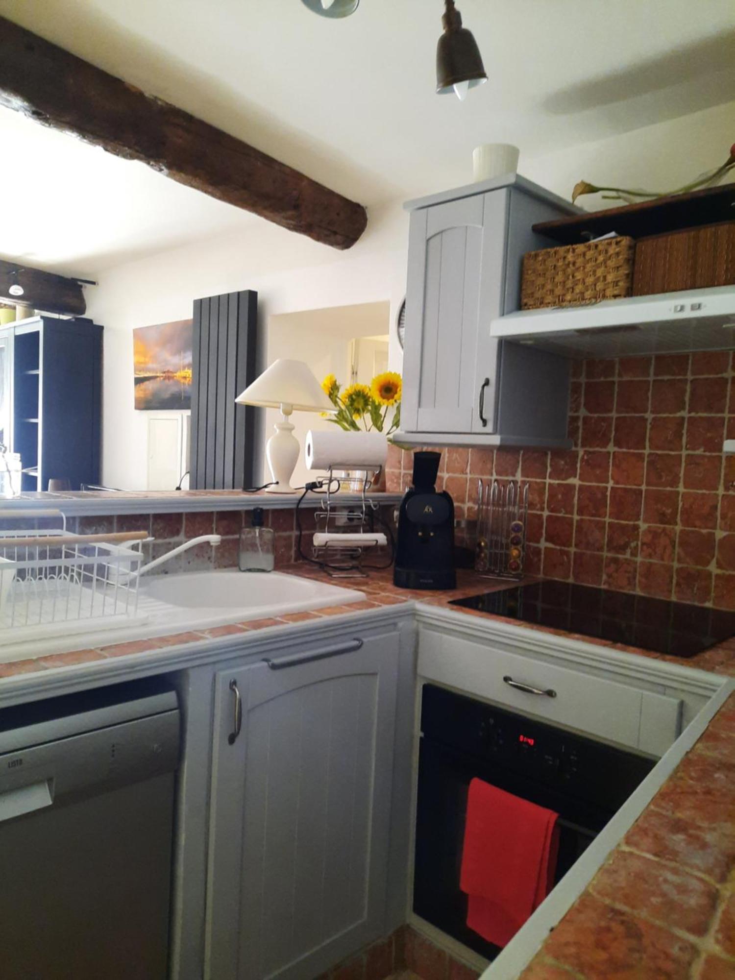 Vieille Ville 1 - Luca'S Apartment, 1 Bedroom, Max 2 Adults And 2 Kids 앙티브 외부 사진