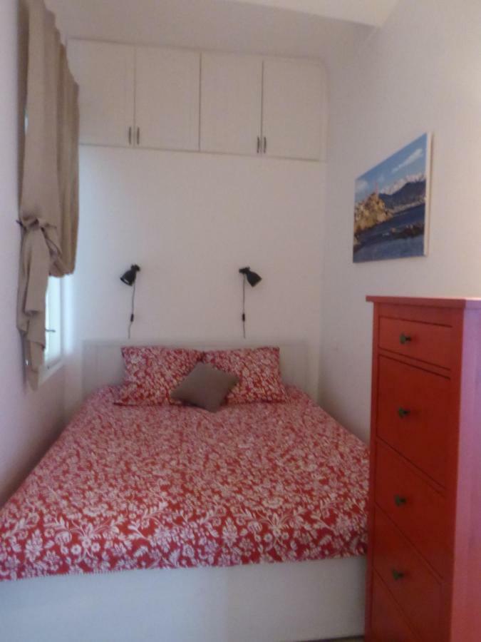 Vieille Ville 1 - Luca'S Apartment, 1 Bedroom, Max 2 Adults And 2 Kids 앙티브 외부 사진