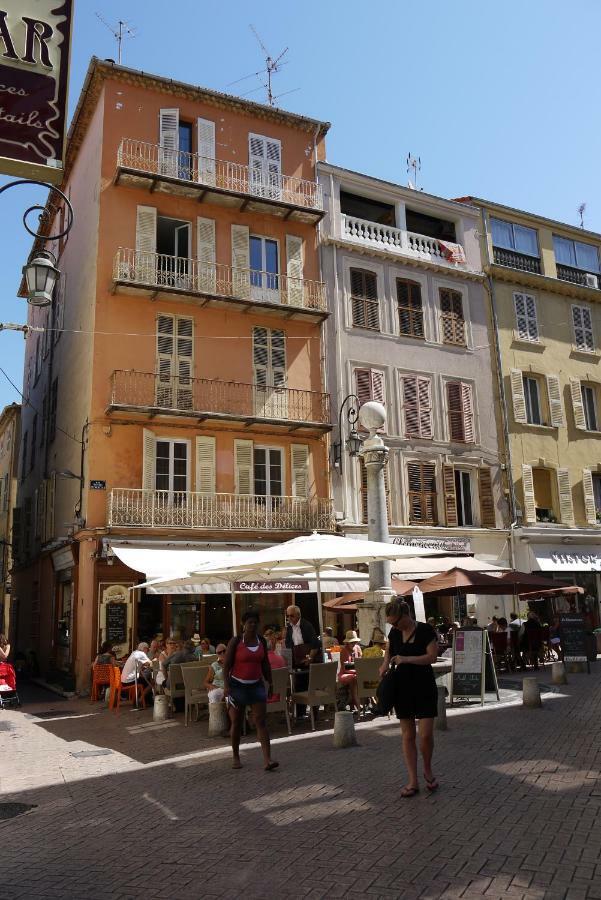 Vieille Ville 1 - Luca'S Apartment, 1 Bedroom, Max 2 Adults And 2 Kids 앙티브 외부 사진